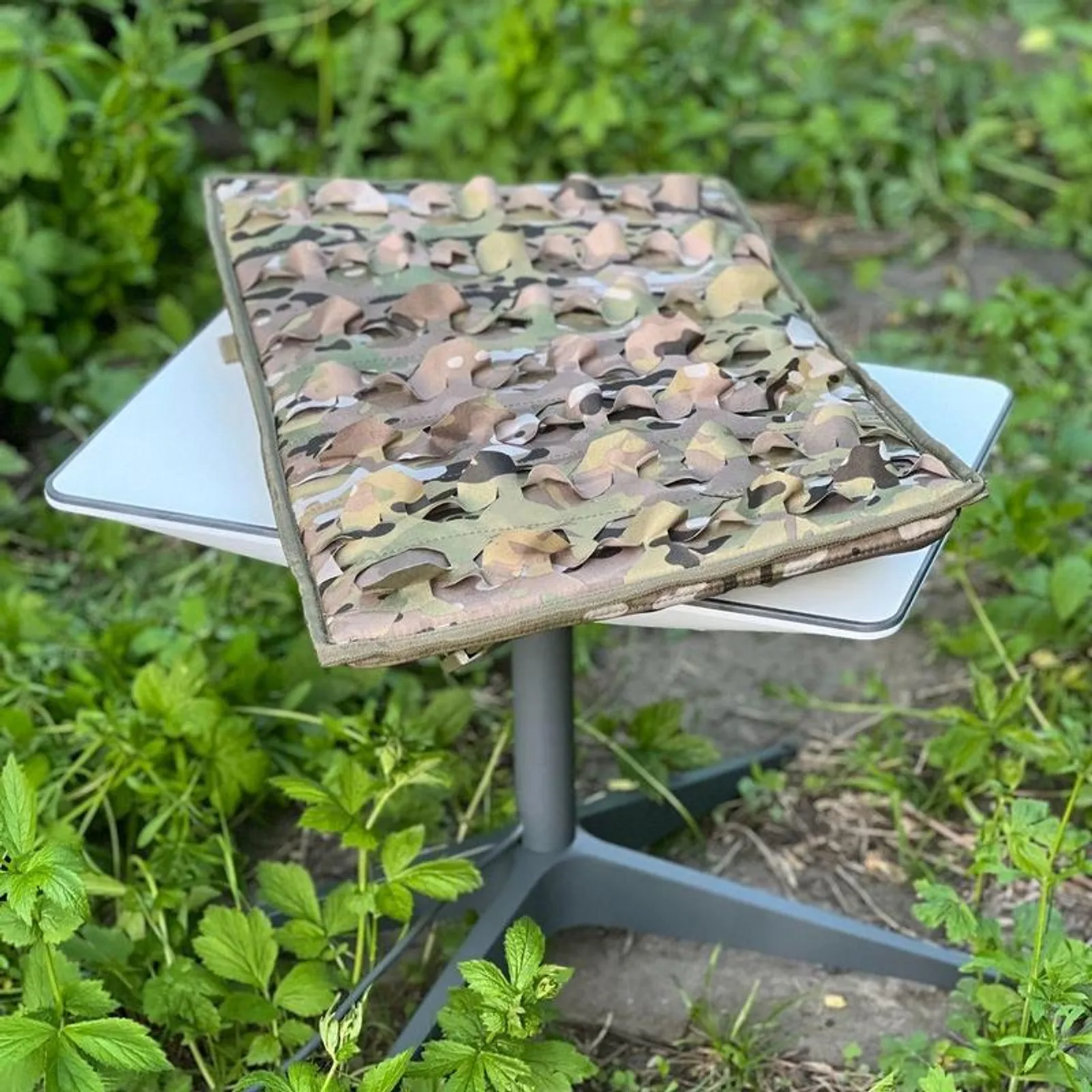 Starlink Cover with Camouflage Netting — view 1